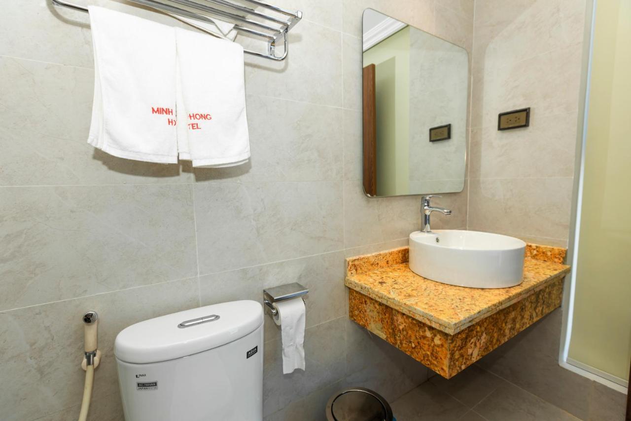 Minh Phong Hotel Ha Long Exterior photo